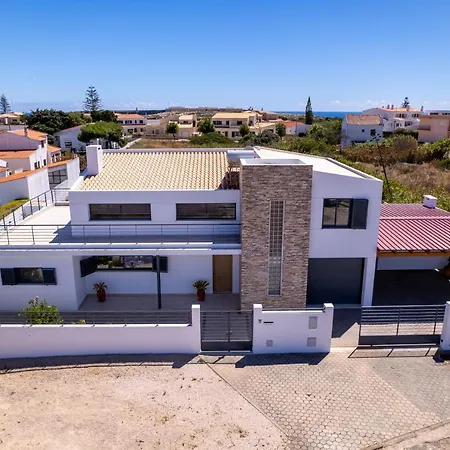 بيت للعطل Pontalaia Village *