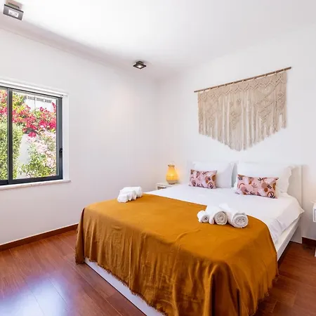 Pontalaia Village Σάγκρες