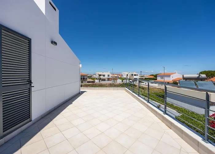 Pontalaia Village בית נופש