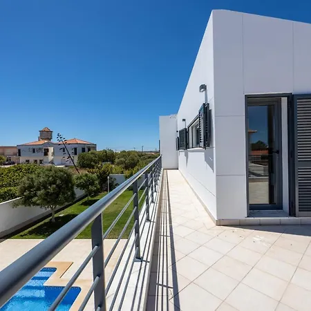 別荘 Pontalaia Village サグレス